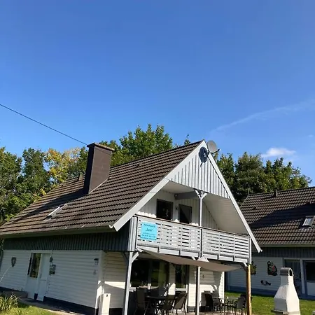 Holiday home Am Silbersee Leni *
